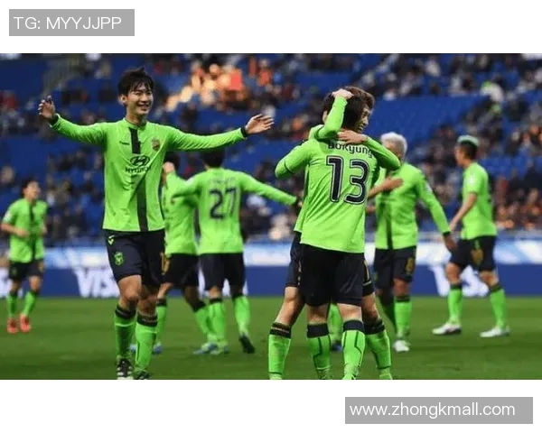 全北现代与城南FC激战正酣比赛结果揭晓引发热议